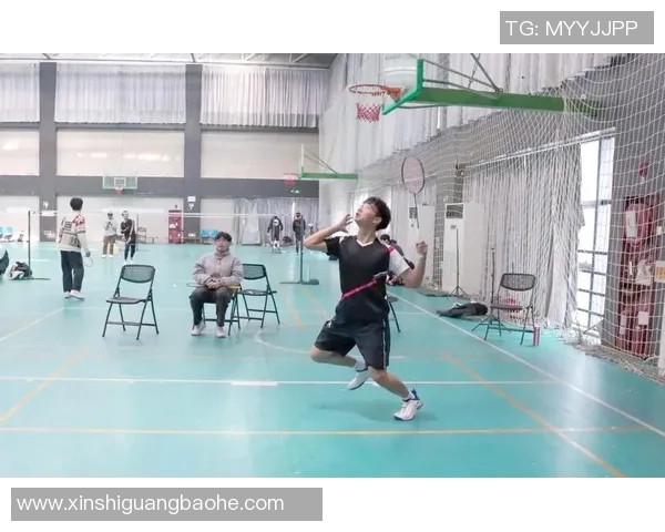 深圳羽毛球队总决赛精彩回顾速度之美展现团队实力与个人风采